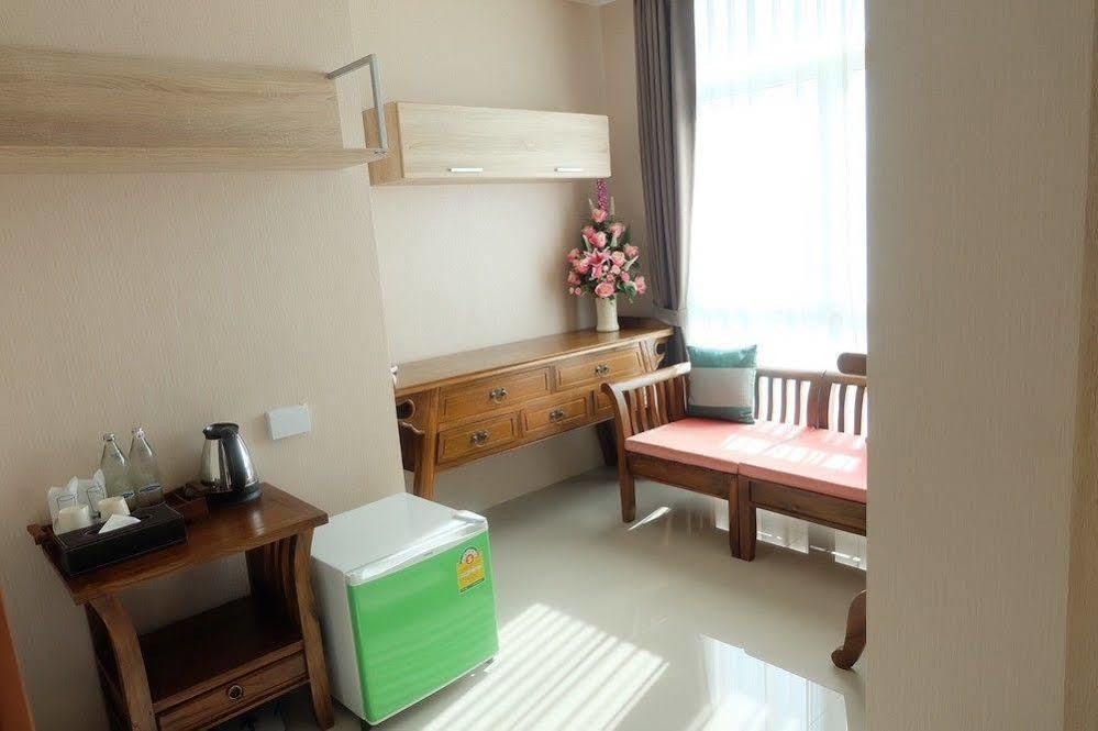 Herry Residence Chiang Mai Dış mekan fotoğraf
