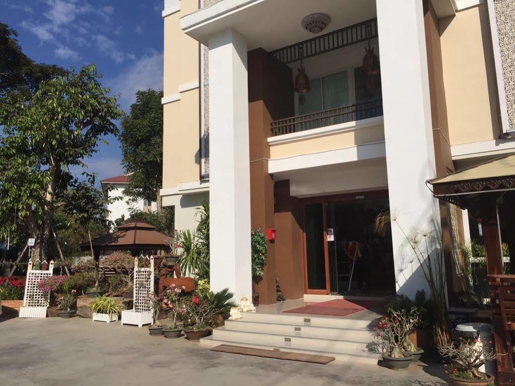 Herry Residence Chiang Mai Dış mekan fotoğraf